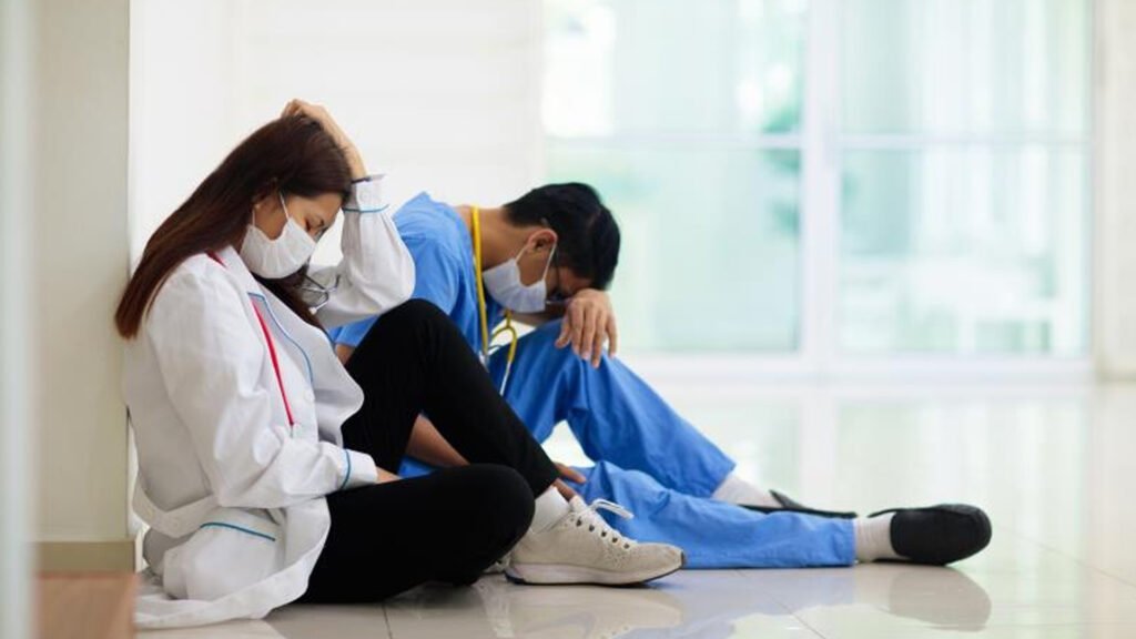 Burnout among professionals_ How healthcare institutions can address these challenges